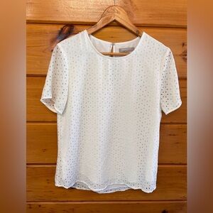 White Banana Republic Short Sleeve Laser Cut shirt Round Neck Lined XS